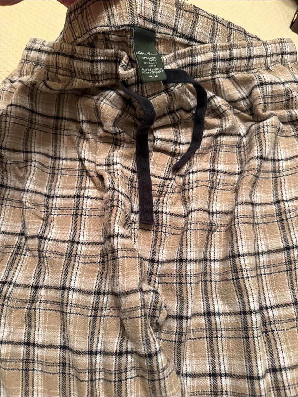 Eddie Bauer Men's Beige Plaid Lounge pants with Drawstring
